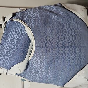 COACH EUC Y2K Signature Light Blue Ergo Styles Shoulder Bag With Wrislet